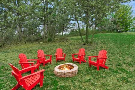 Harpers Ferry Cabin Hot Tub, Deck, Fire Pit, Wifi Eksteriør bilde