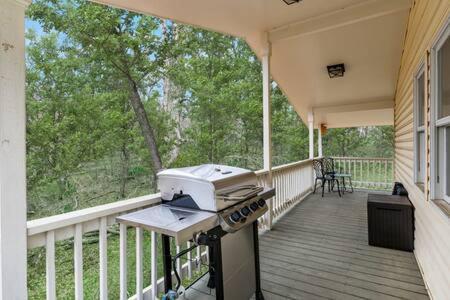 Harpers Ferry Cabin Hot Tub, Deck, Fire Pit, Wifi Eksteriør bilde